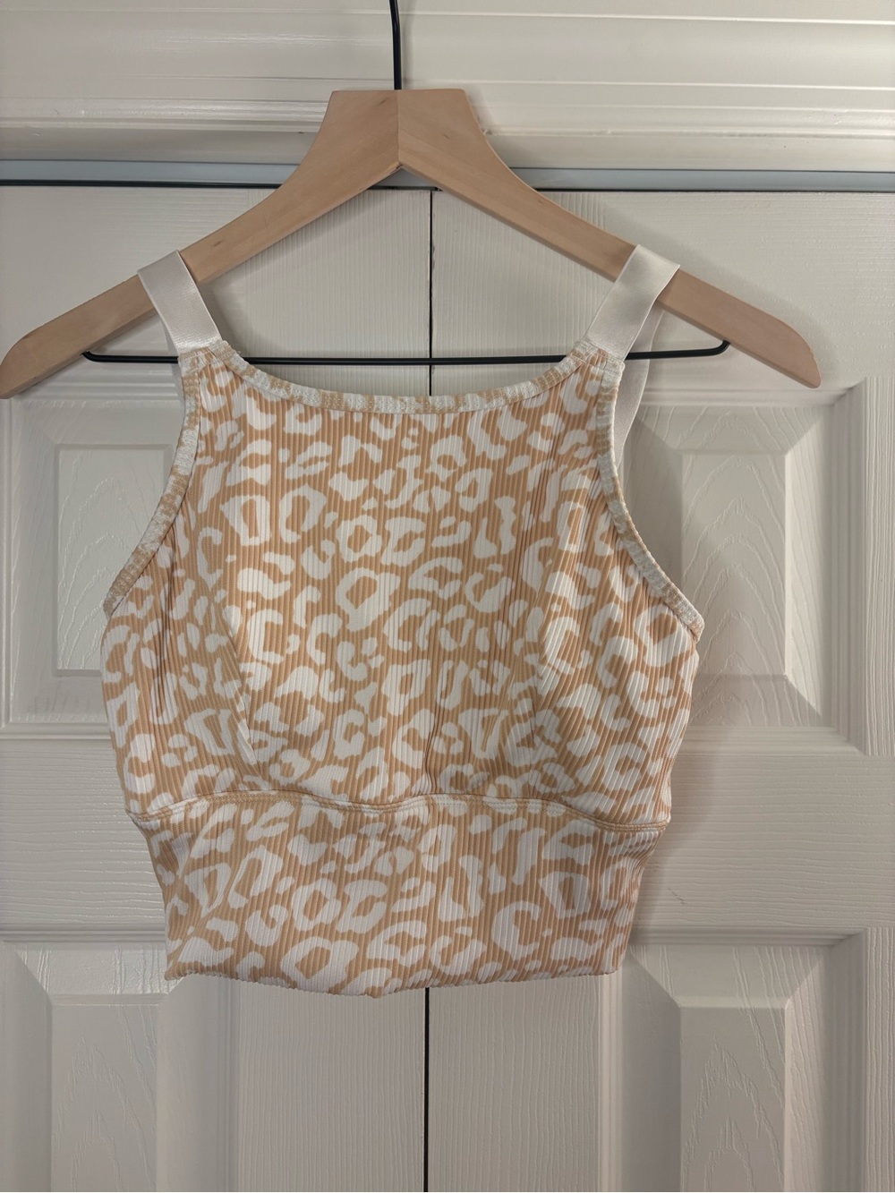 Women’s Coral Reef beige leopard high next swim top size S (4-6)